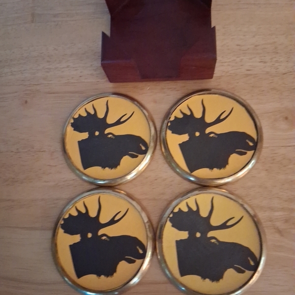 Moose Silhouette Coaster with Wooden Holder - Picture 4 of 4